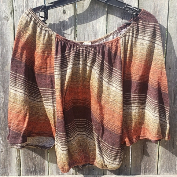 Womens top - Picture 2 of 3